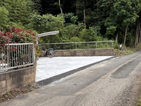 【施工事例】古河市 業者様からのご依頼｜土間コンクリート＆アプローチやりかえ工事